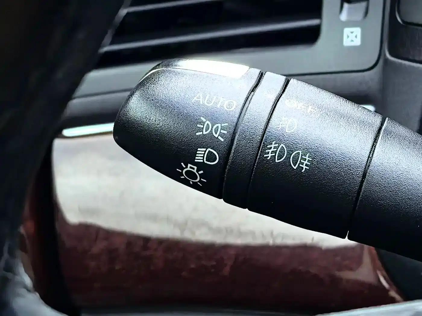Infiniti Q70 2015 Q70L 2.5L Enjoy Edition — миниатюра 46