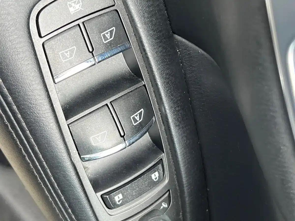 Infiniti Q70 2015 Q70L 2.5L Enjoy Edition — миниатюра 19