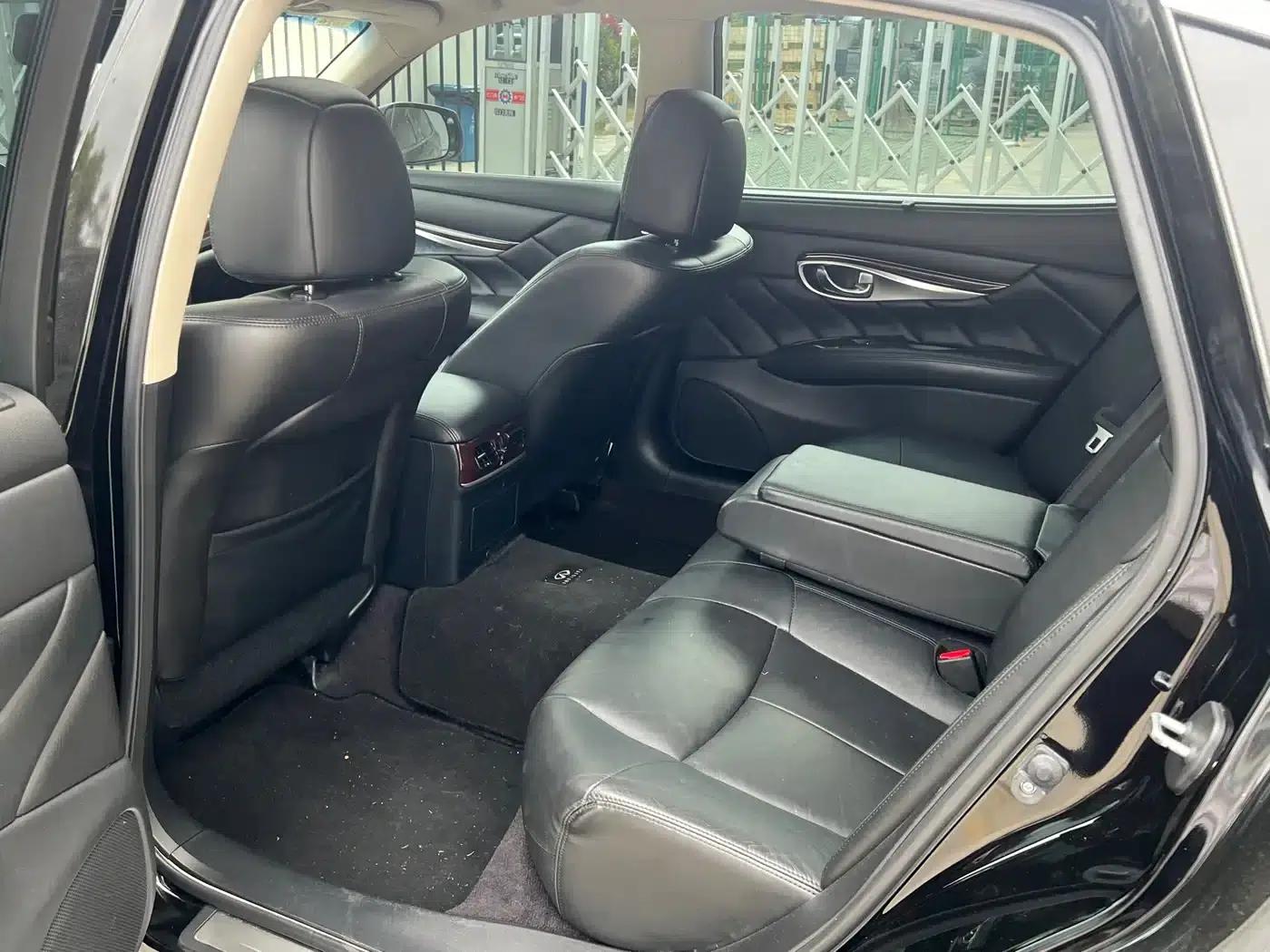 Infiniti Q70 2015 Q70L 2.5L Enjoy Edition — миниатюра 24