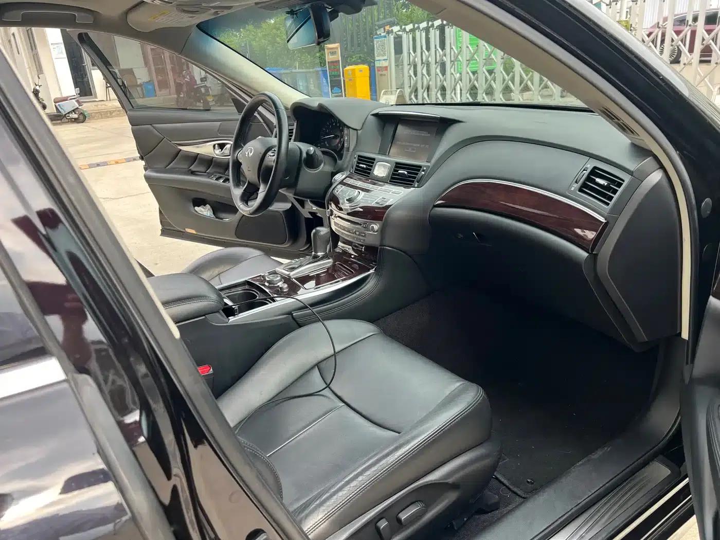 Infiniti Q70 2015 Q70L 2.5L Enjoy Edition — миниатюра 28
