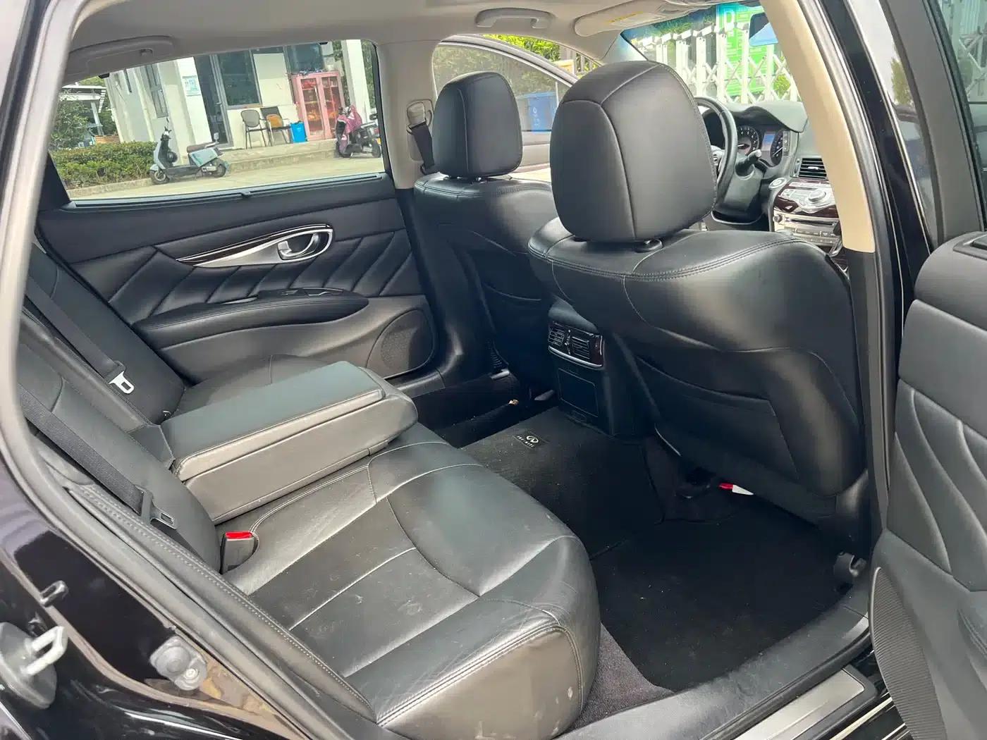 Infiniti Q70 2015 Q70L 2.5L Enjoy Edition — миниатюра 29