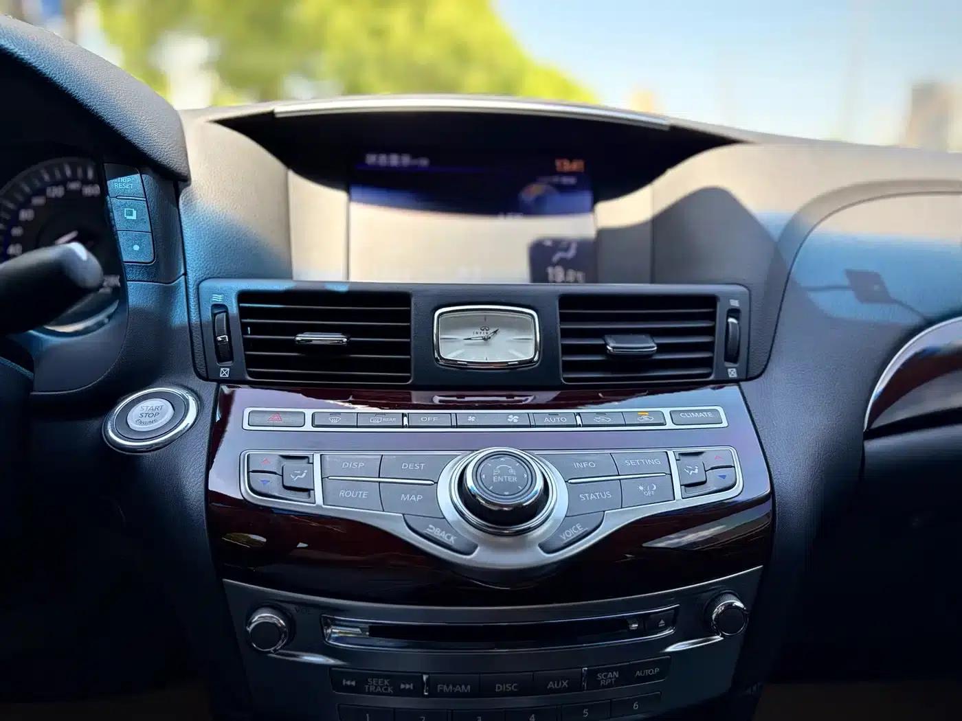 Infiniti Q70 2015 Q70L 2.5L Enjoy Edition — миниатюра 32