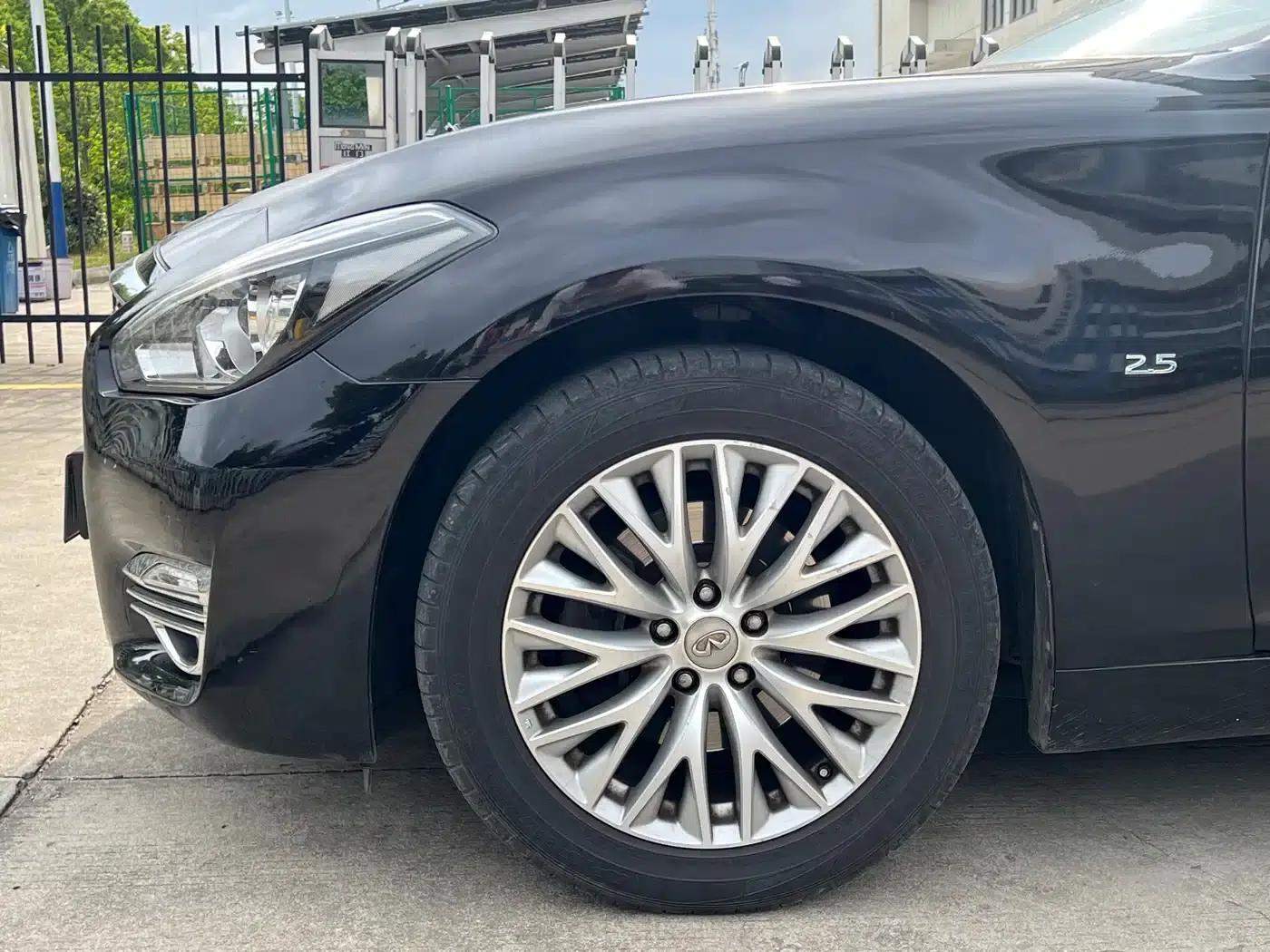 Infiniti Q70 2015 Q70L 2.5L Enjoy Edition — миниатюра 7