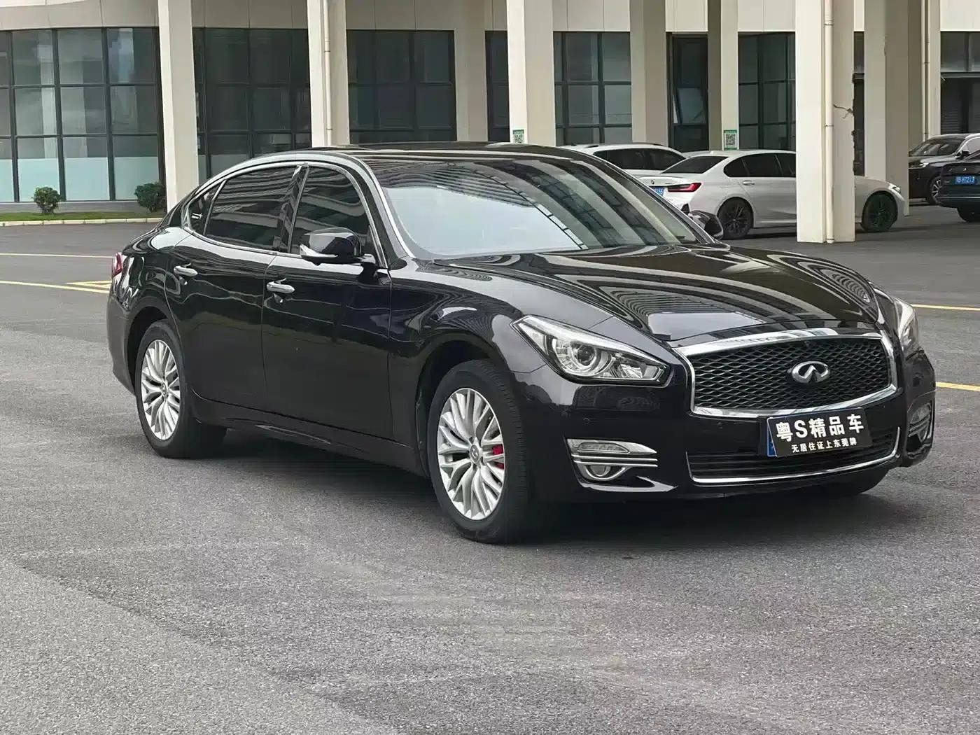 Infiniti Q70 2017 Q70L 2.5L Enjoy Edition — миниатюра 3