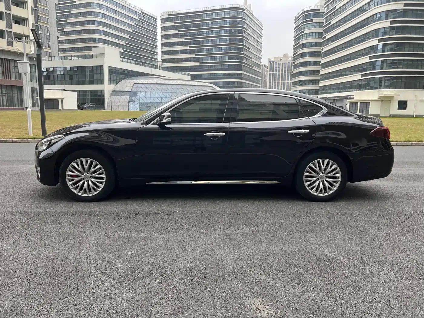 Infiniti Q70 2017 Q70L 2.5L Enjoy Edition — миниатюра 7