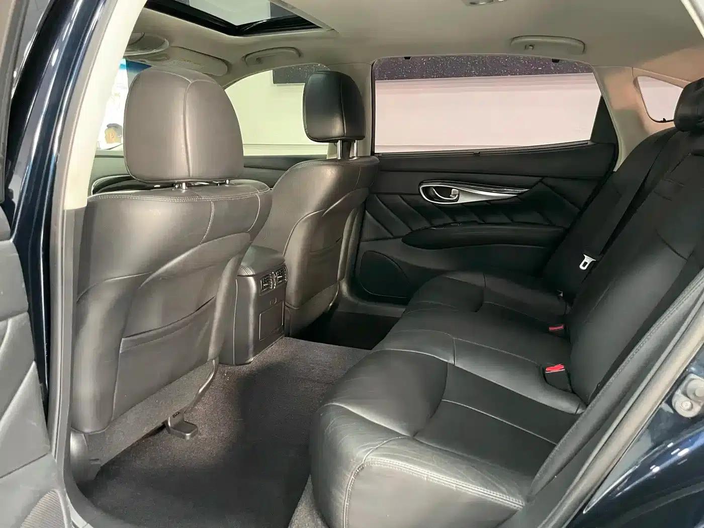 Infiniti Q70 2017 Q70L 2.5L Elite Edition — миниатюра 16