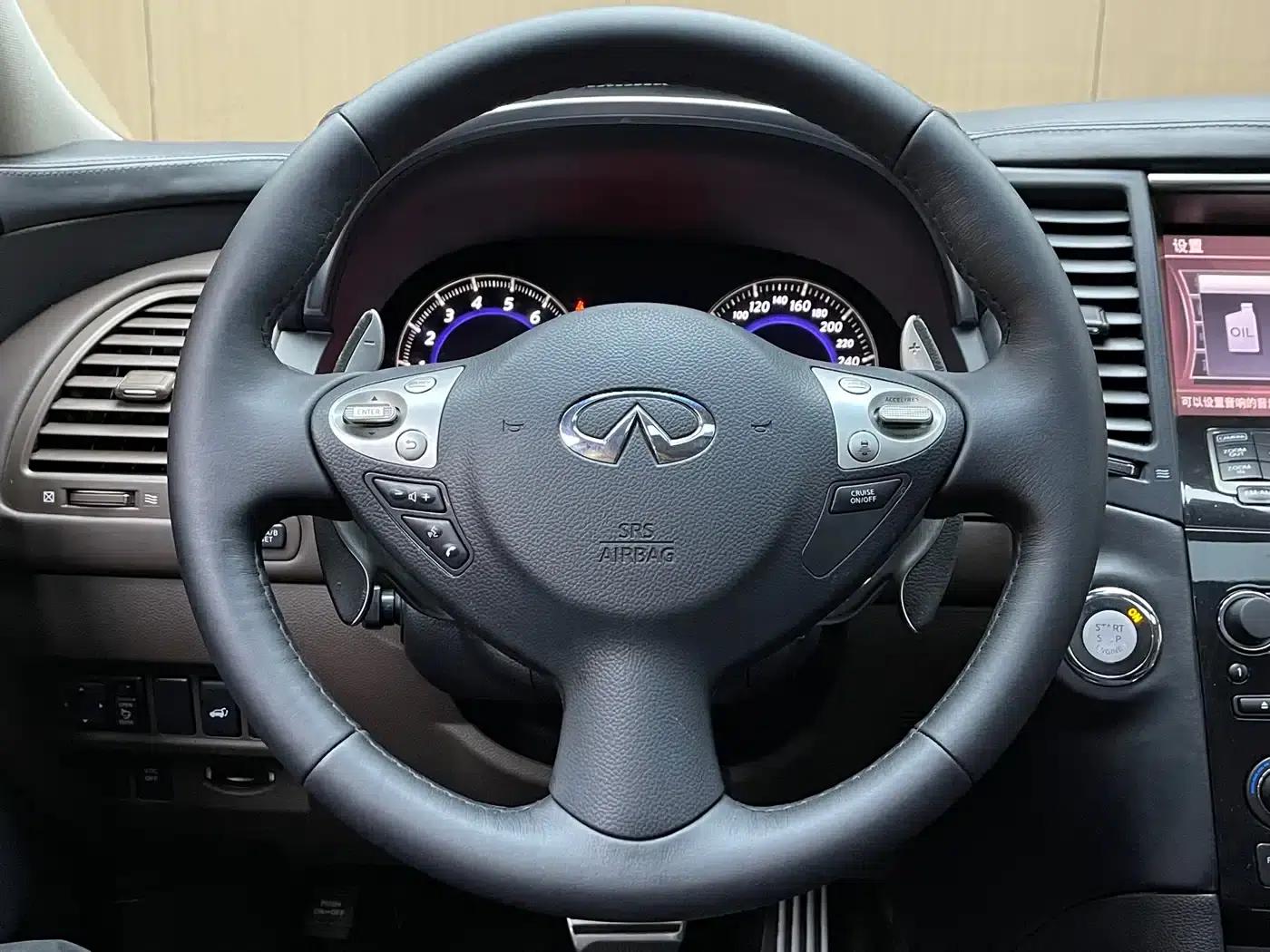 Infiniti FX 2011 FX35 Super Edition — миниатюра 11