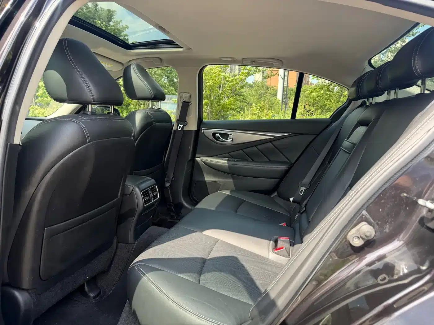 Infiniti Q50 2014 3.7L Comfort Edition — миниатюра 6