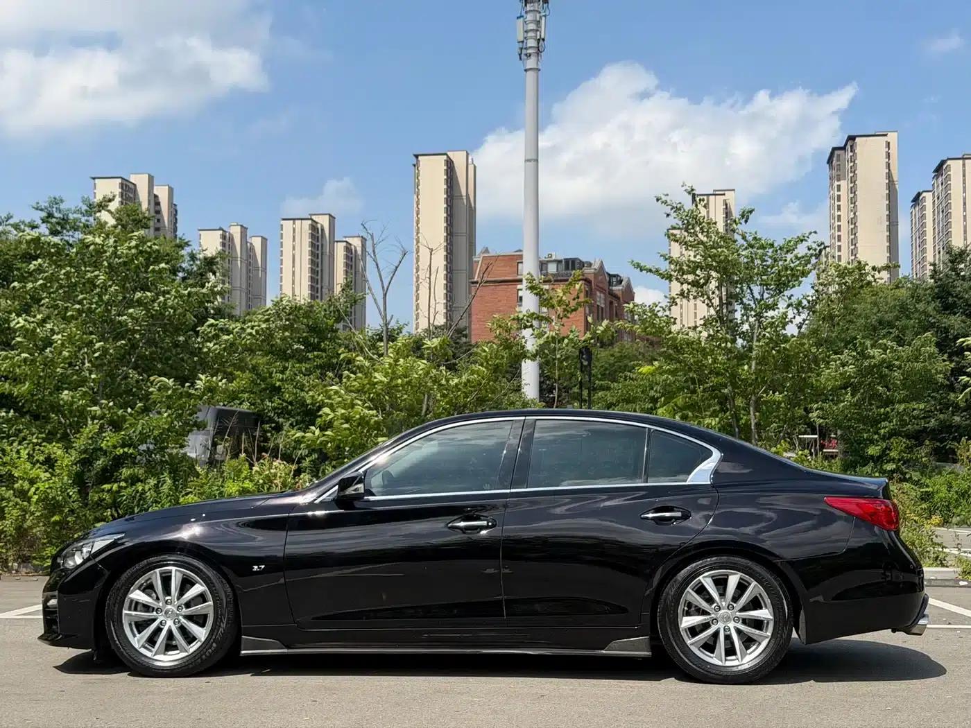 Infiniti Q50 2014 3.7L Comfort Edition — миниатюра 10