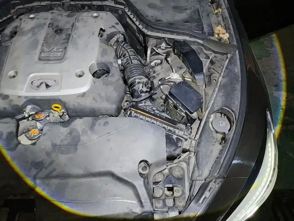 Infiniti Q50 2014 3.7L Luxury Edition — миниатюра 22