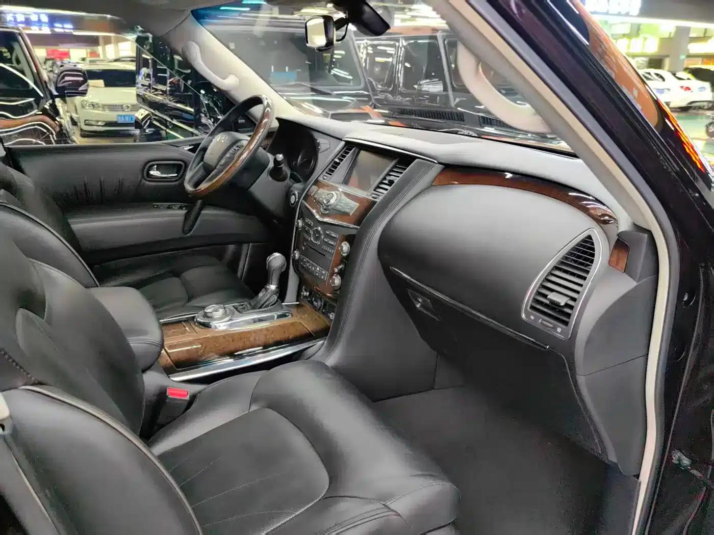 Infiniti QX80 2016 5.6L 4WD — миниатюра 5