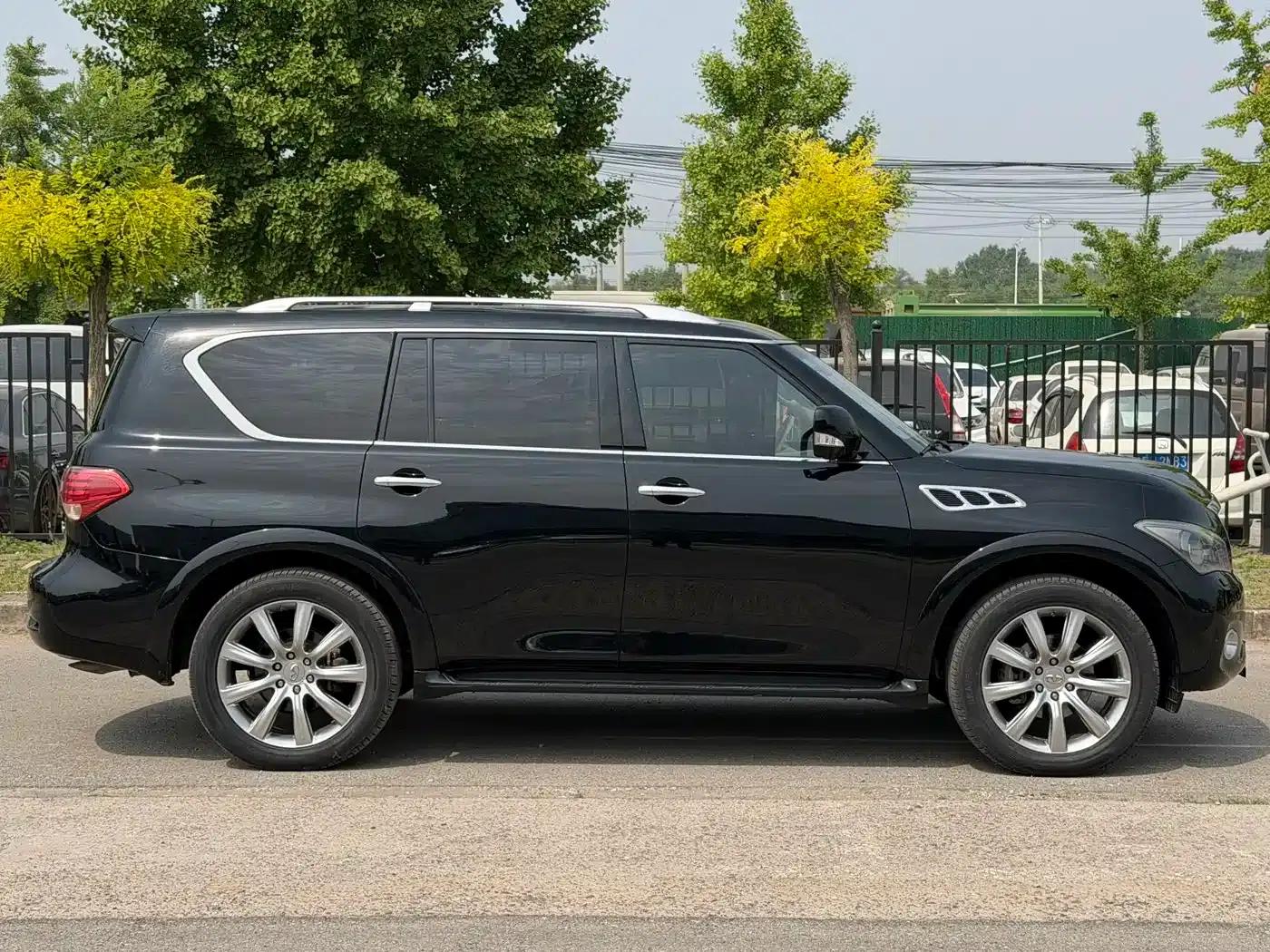 Infiniti QX80 2013 5.6L 4WD — миниатюра 7