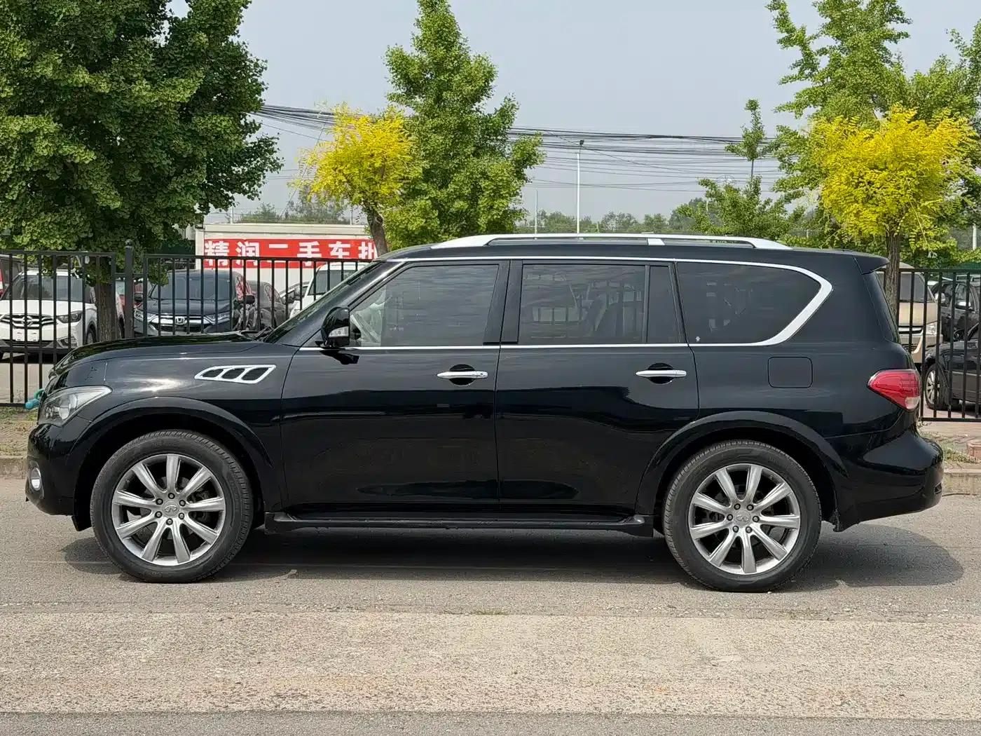 Infiniti QX80 2013 5.6L 4WD — миниатюра 8