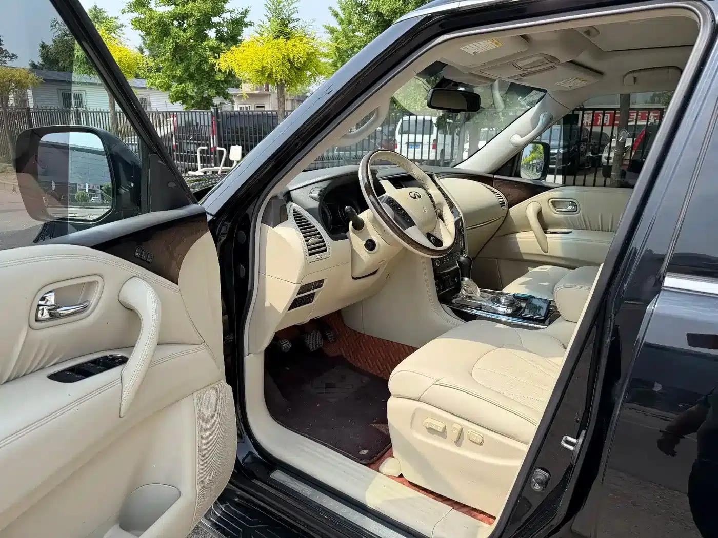 Infiniti QX80 2013 5.6L 4WD — миниатюра 9