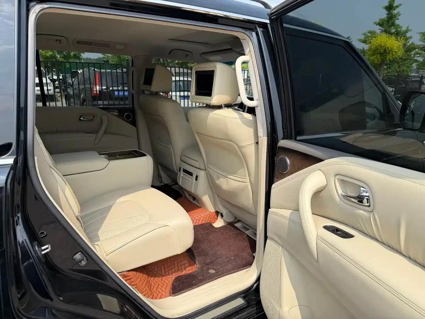 Infiniti QX80 2013 5.6L 4WD — миниатюра 10