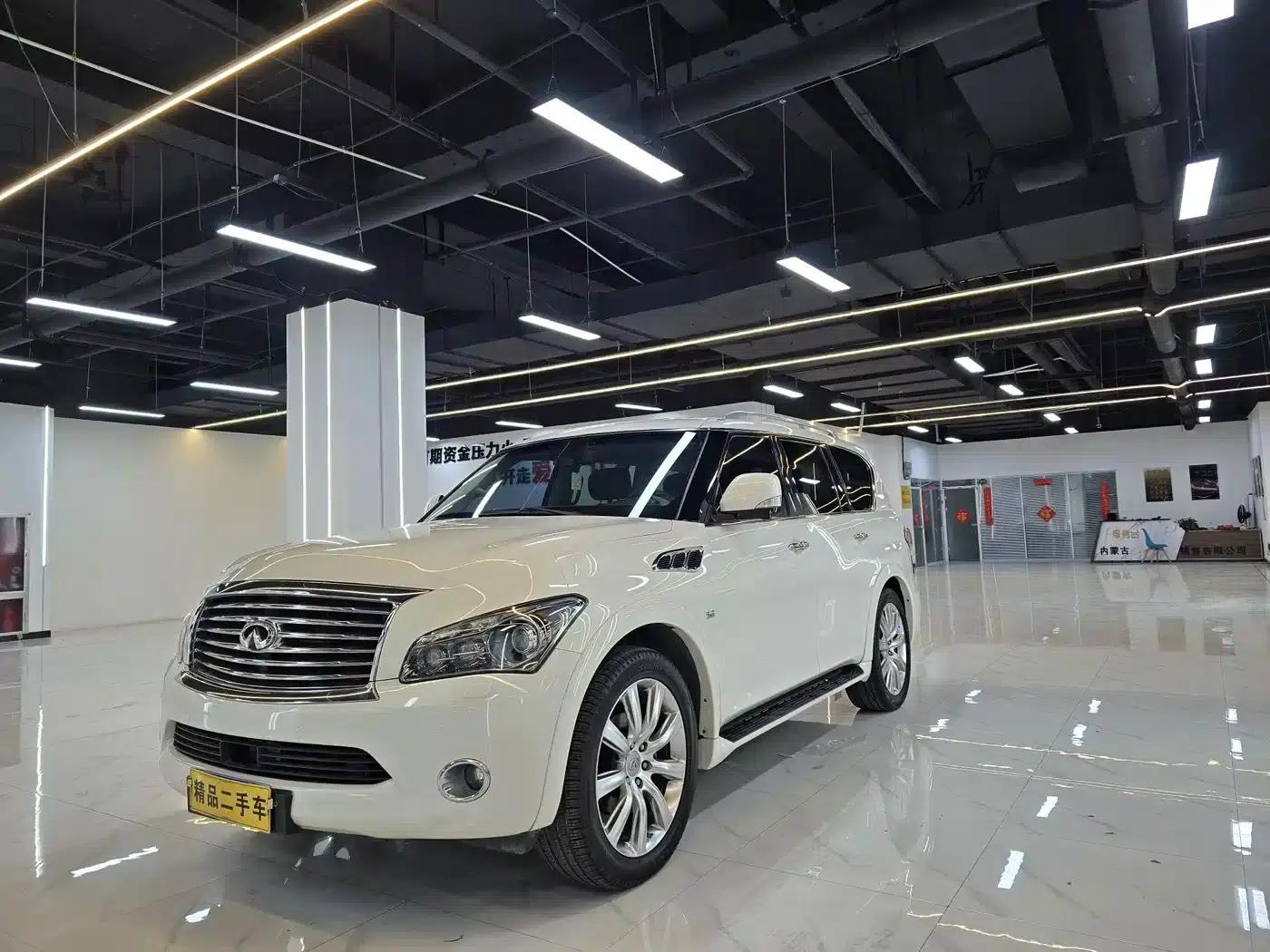 Infiniti QX80 2013 5.6L 4WD — миниатюра 1