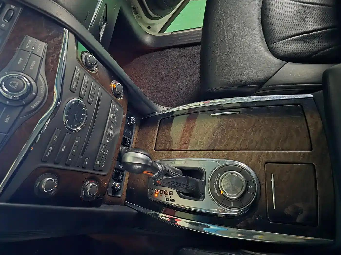 Infiniti QX80 2013 5.6L 4WD — миниатюра 11