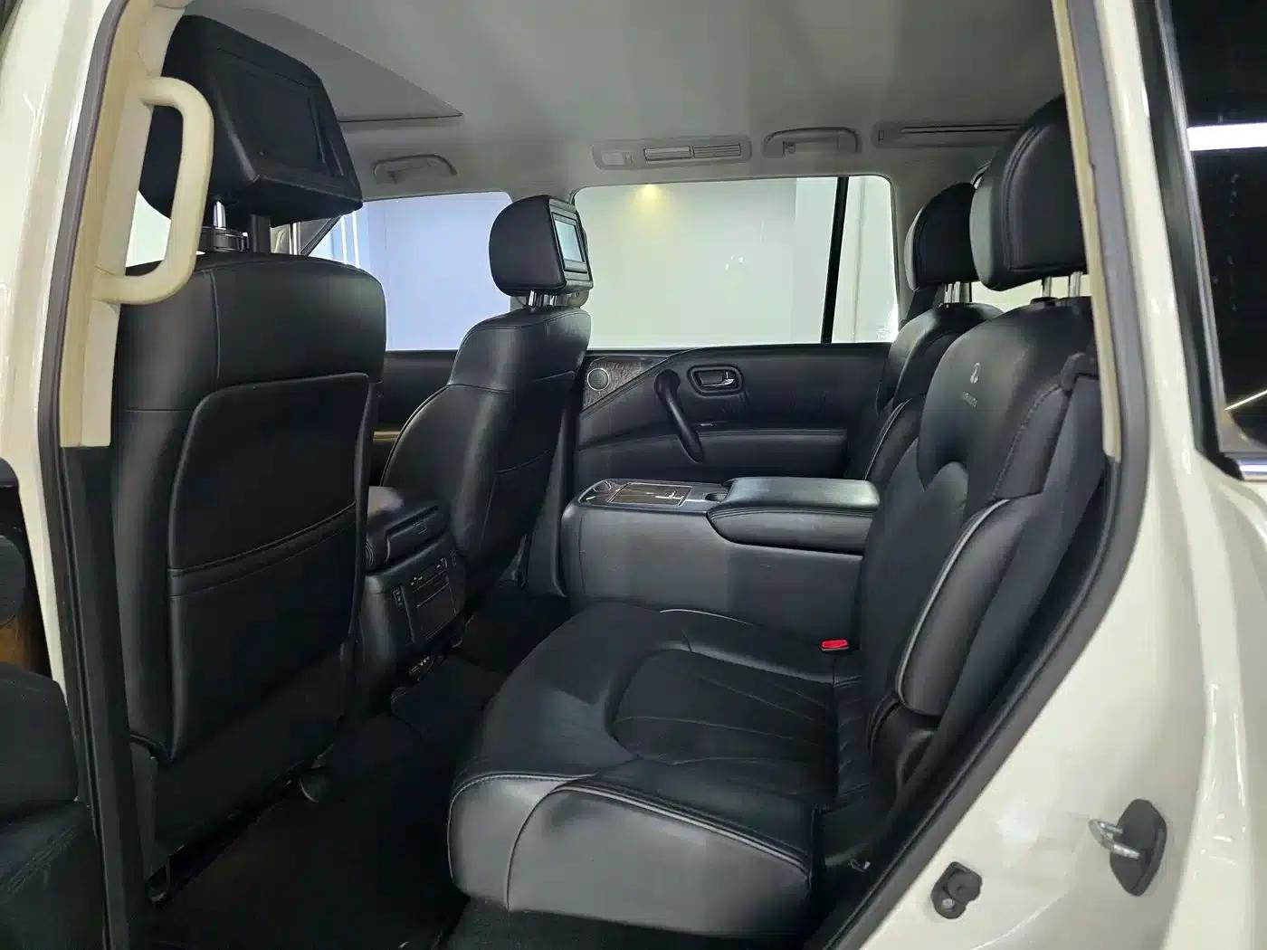 Infiniti QX80 2013 5.6L 4WD — миниатюра 7
