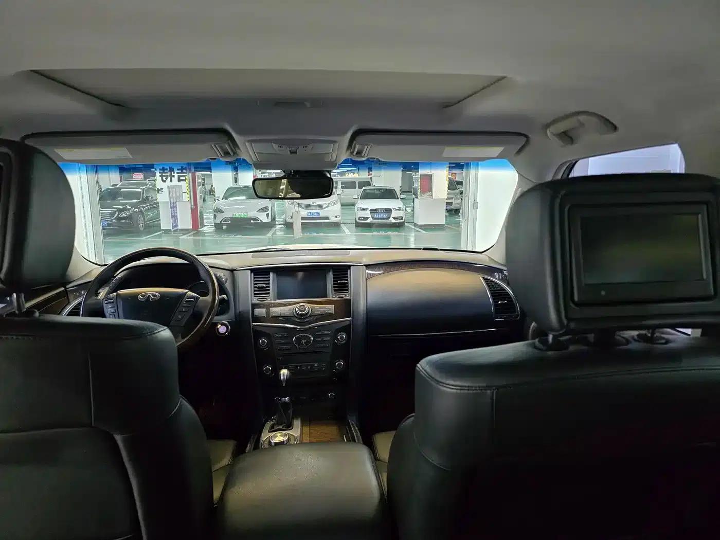 Infiniti QX80 2013 5.6L 4WD — миниатюра 10