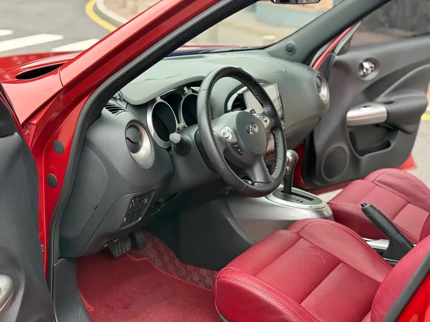 Infiniti ESQ 2014 1.6L Sporty Edition — миниатюра 4
