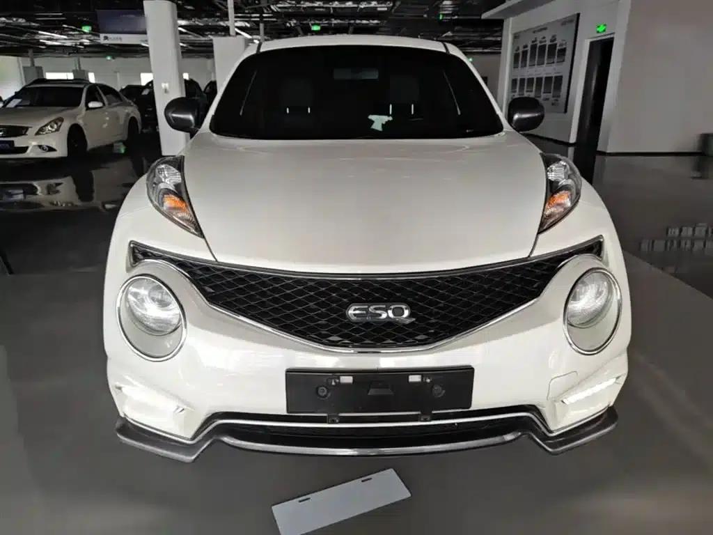 Infiniti ESQ 2014 1.6L Sporty Edition — миниатюра 3