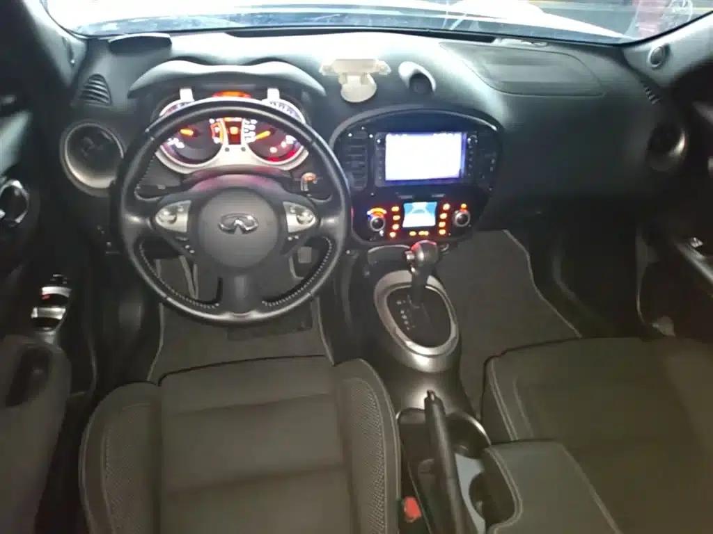 Infiniti ESQ 2014 1.6L Sporty Edition — миниатюра 10