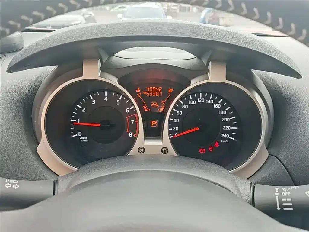 Infiniti ESQ 2014 1.6L Sporty Edition — миниатюра 12