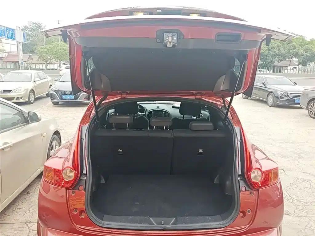 Infiniti ESQ 2014 1.6L Sporty Edition — миниатюра 19