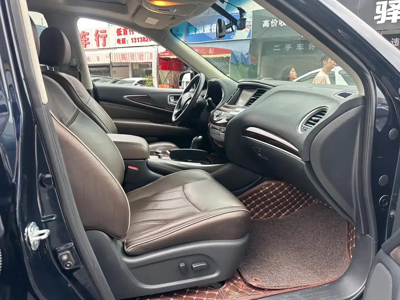 Infiniti QX60 (Imported) 2018 2.5 S/C Hybrid 2WD Champion Family Edition — миниатюра 9