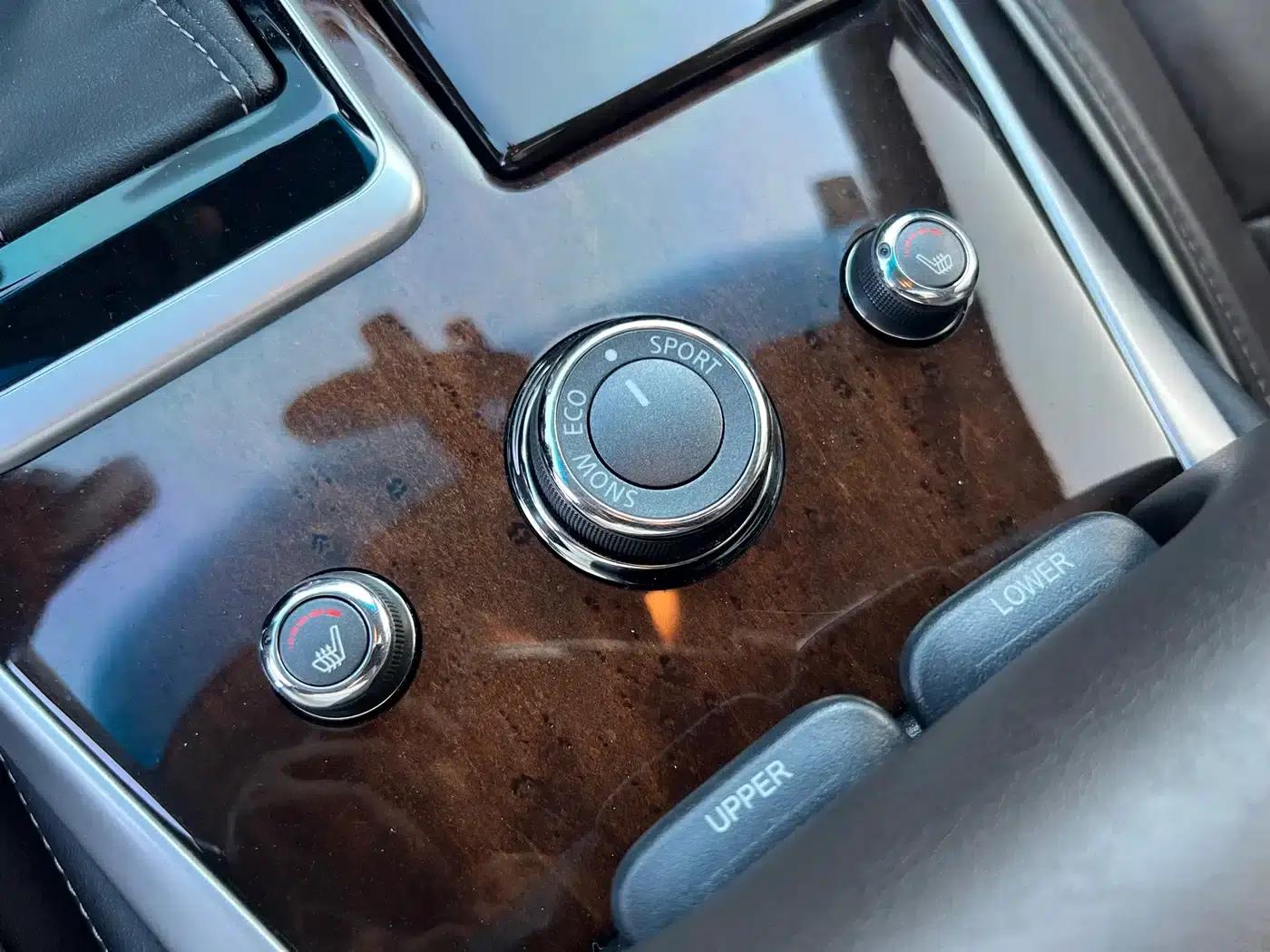 2016 Infiniti QX60 Imported Model 2.5 S/C Hybrid 2WD Premium Edition (China V Emission Standard) — миниатюра 22