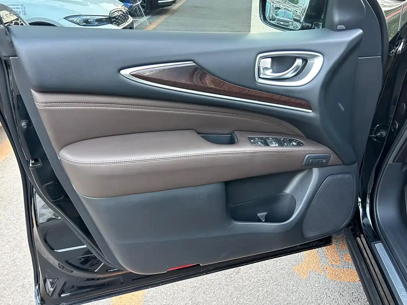Infiniti QX60 (Imported) 2014 2.5 S/C Hybrid AWD All-Terrain Edition — миниатюра 8