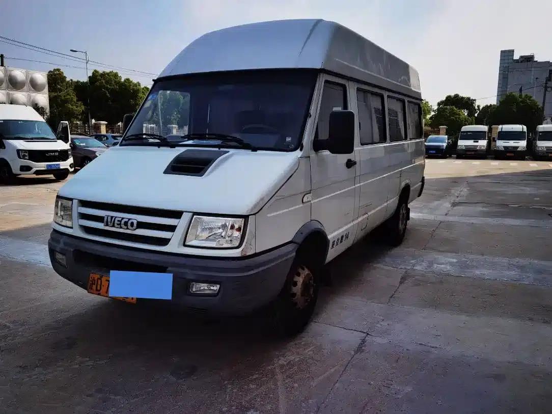 Iveco Proud 2014 Model 2.8T-V40 NJ5044XXY3A43S4 — миниатюра 1