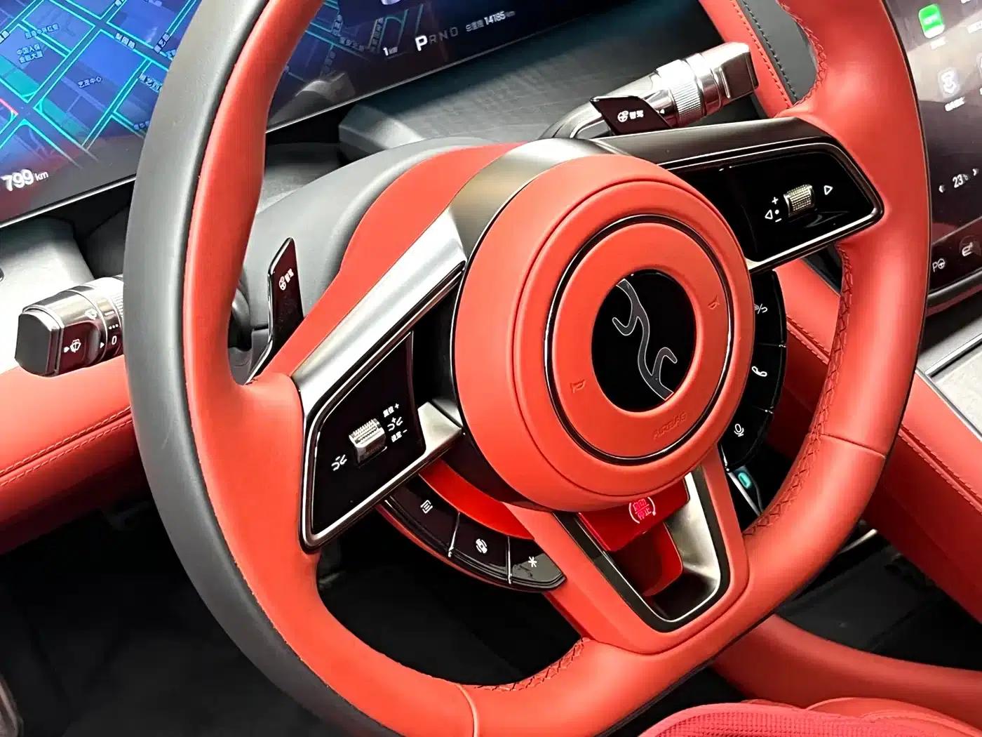 Looking up at the U7 2025 PHEV five-seater luxury edition — миниатюра 22