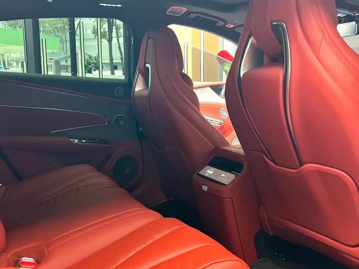 Looking up at the U7 2025 PHEV five-seater luxury edition — миниатюра 9