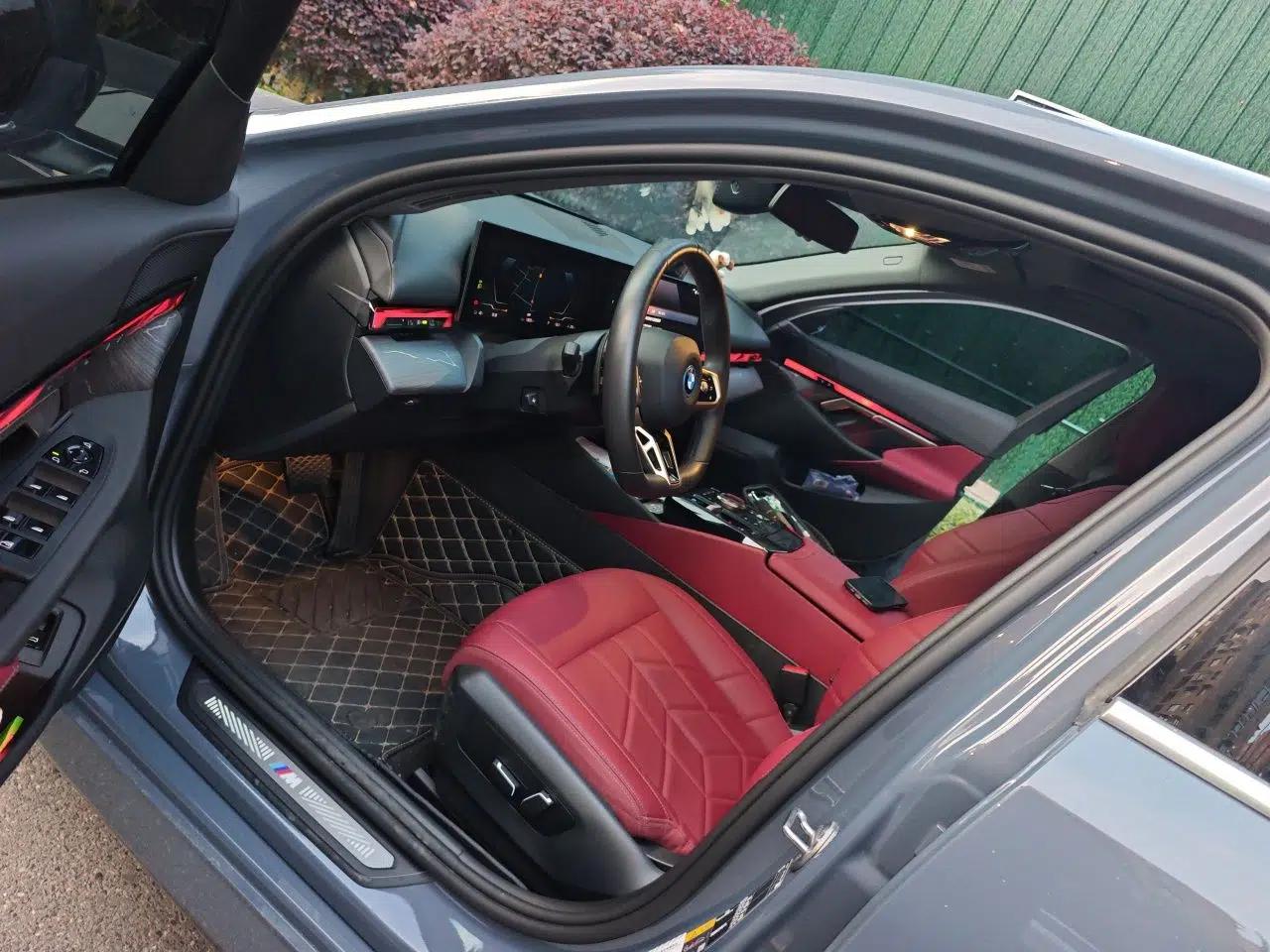 BMW i5 2024 eDrive 35L M Sport Package — миниатюра 17