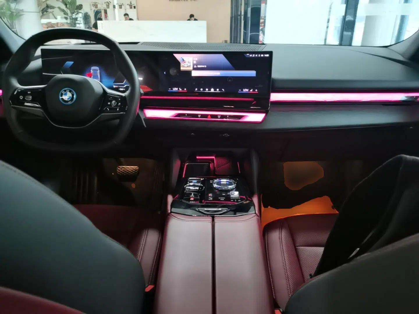 BMW i5 2024 eDrive 35L Prestige Luxury Package — миниатюра 13