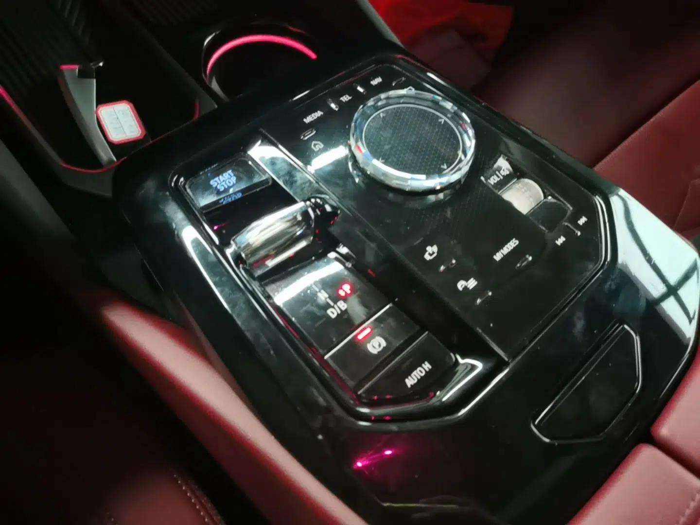 BMW i5 2024 eDrive 35L Prestige Luxury Package — миниатюра 17