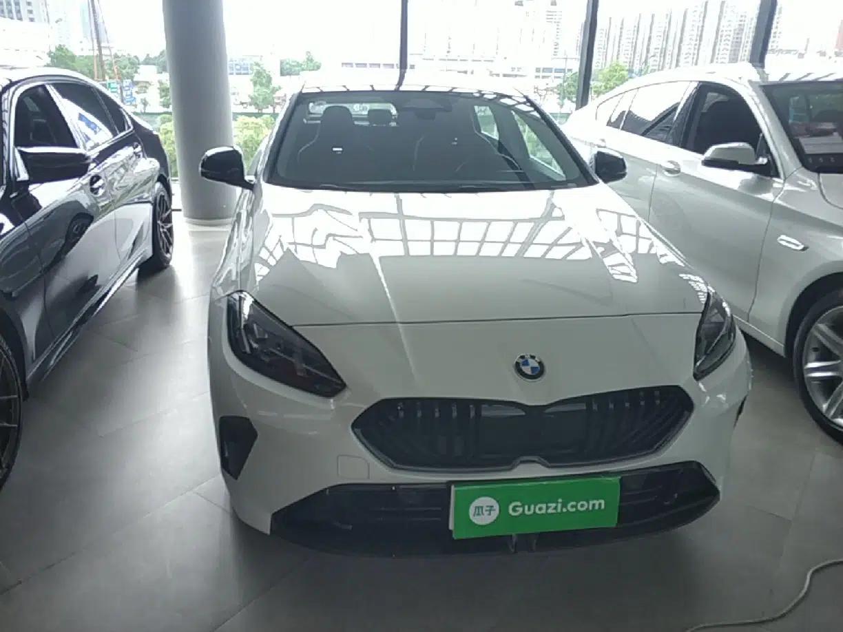 BMW 2 Series 2025 225L M Sport Night Edition Package — миниатюра 2