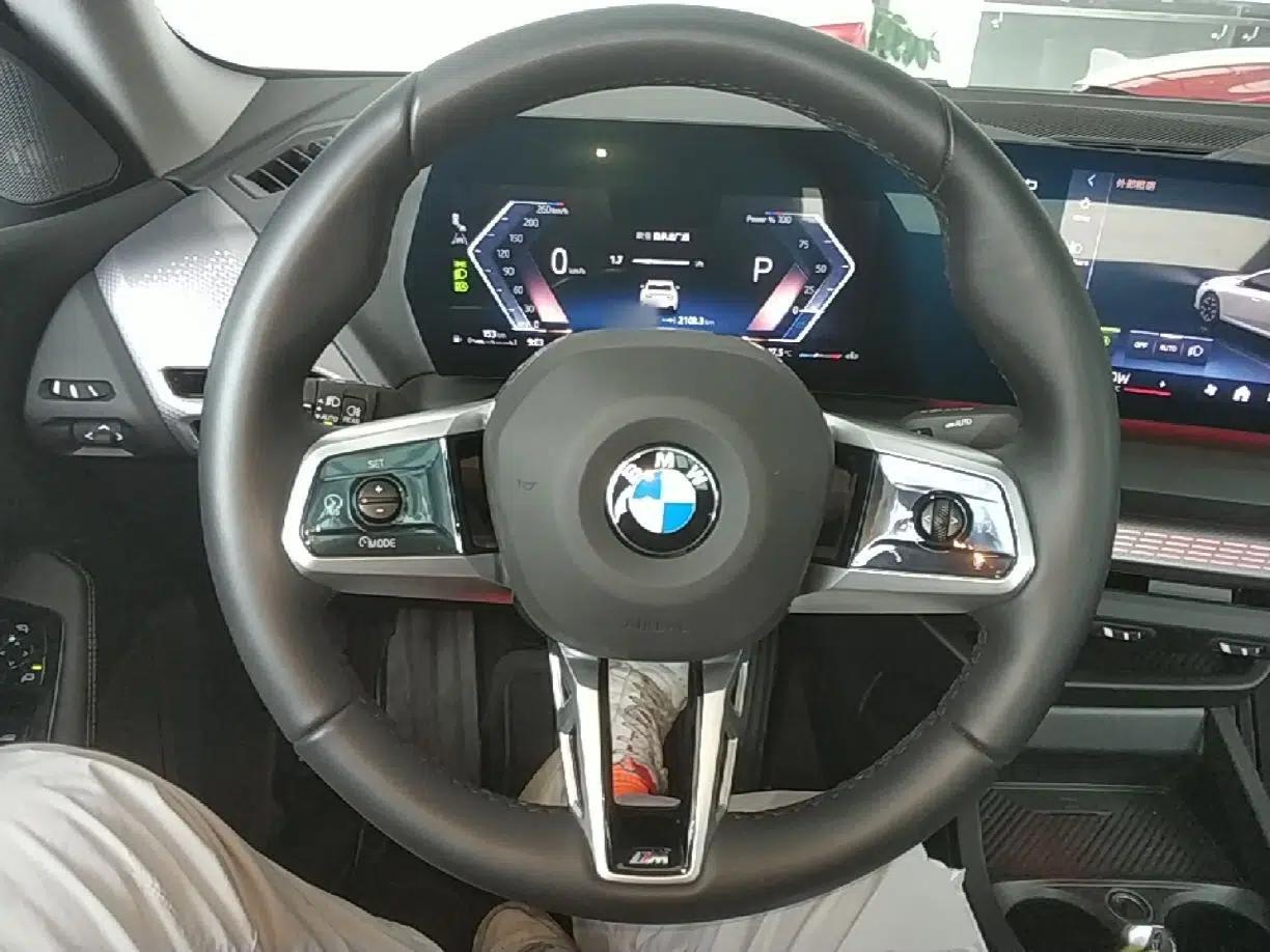BMW 2 Series 2025 225L M Sport Night Edition Package — миниатюра 13