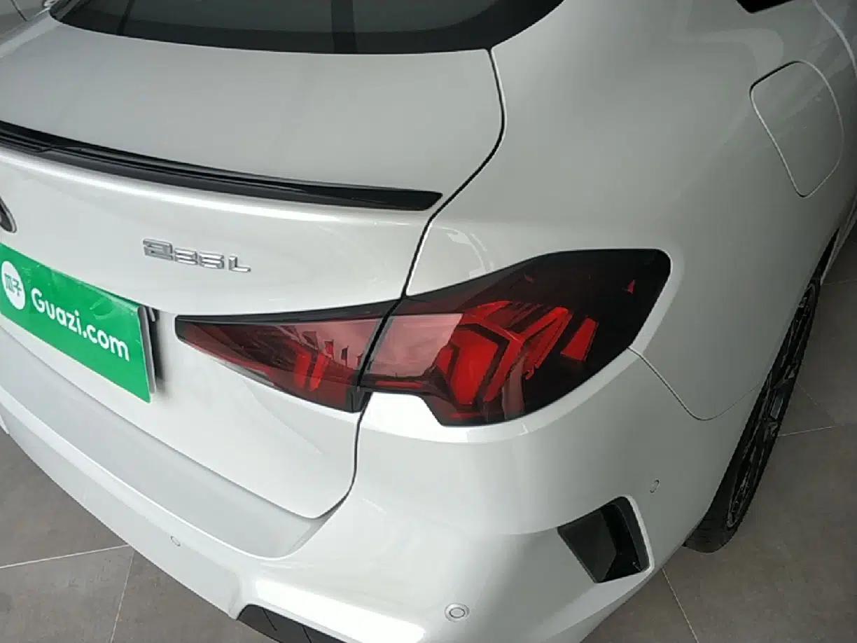 BMW 2 Series 2025 225L M Sport Night Edition Package — миниатюра 8