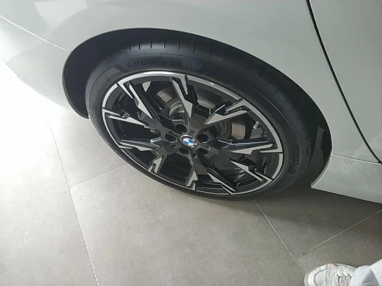 BMW 2 Series 2025 225L M Sport Night Edition Package — миниатюра 10
