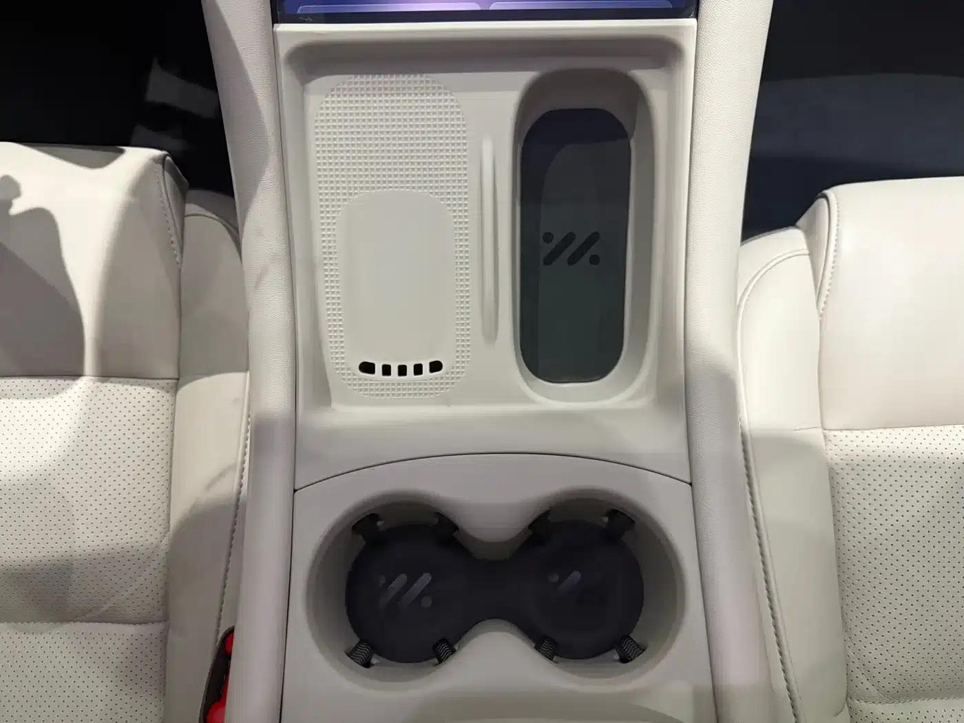 Zhiji L6 2024 Max Standard Edition — миниатюра 13