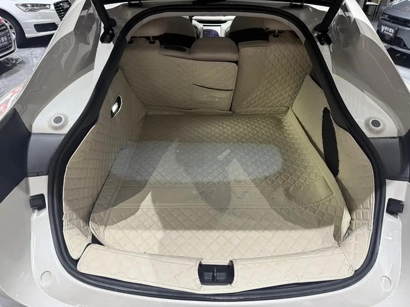Zhiji L6 2024 Max Standard Edition — миниатюра 19