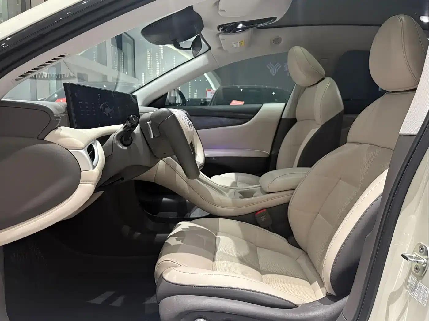 Zhiji L6 2024 Max Standard Edition — миниатюра 4