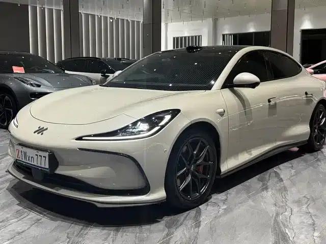 Zhiji L6 2024 Max Standard Edition