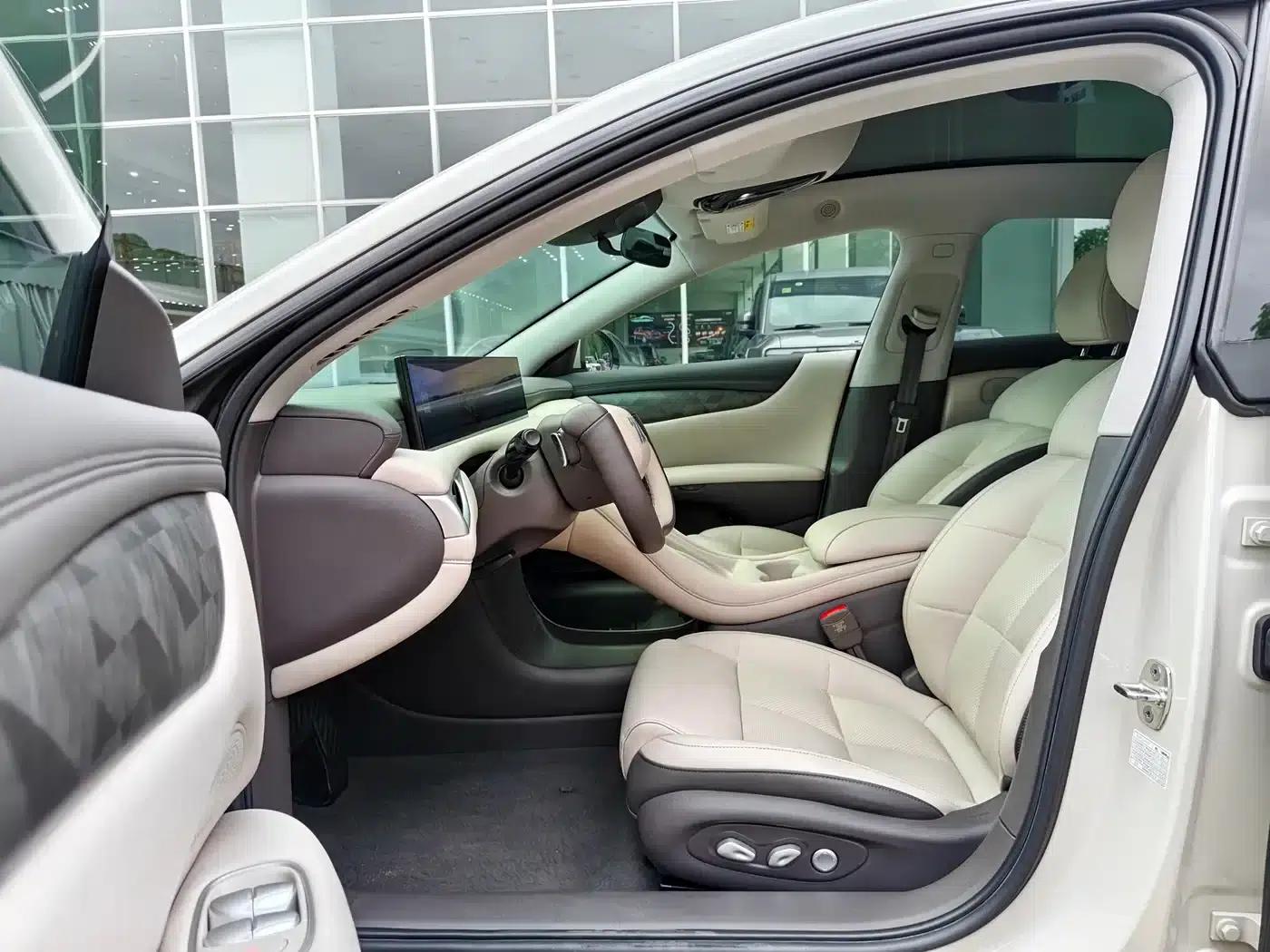 Zhiji L6 2024 Max Standard Edition — миниатюра 7