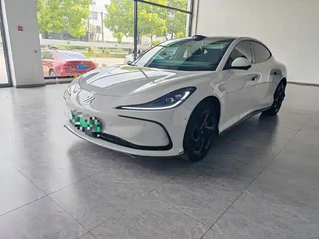 Zhiji L6 2024 Max Extended Range Edition