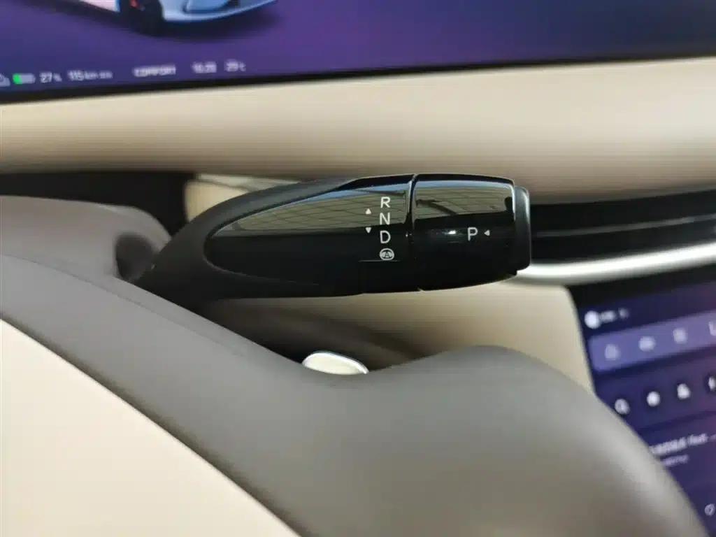 Zhiji L6 2024 Max Standard Edition — миниатюра 14