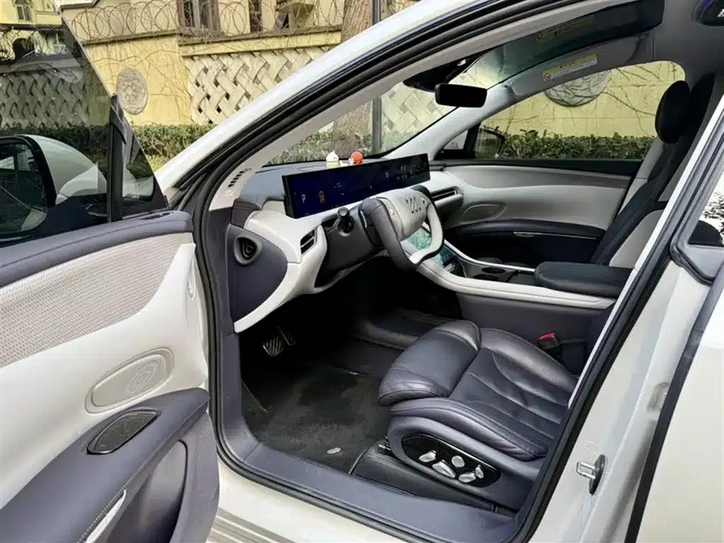 2023 Smart LS7 90kWh Elite Rear-Wheel Drive Edition — миниатюра 23