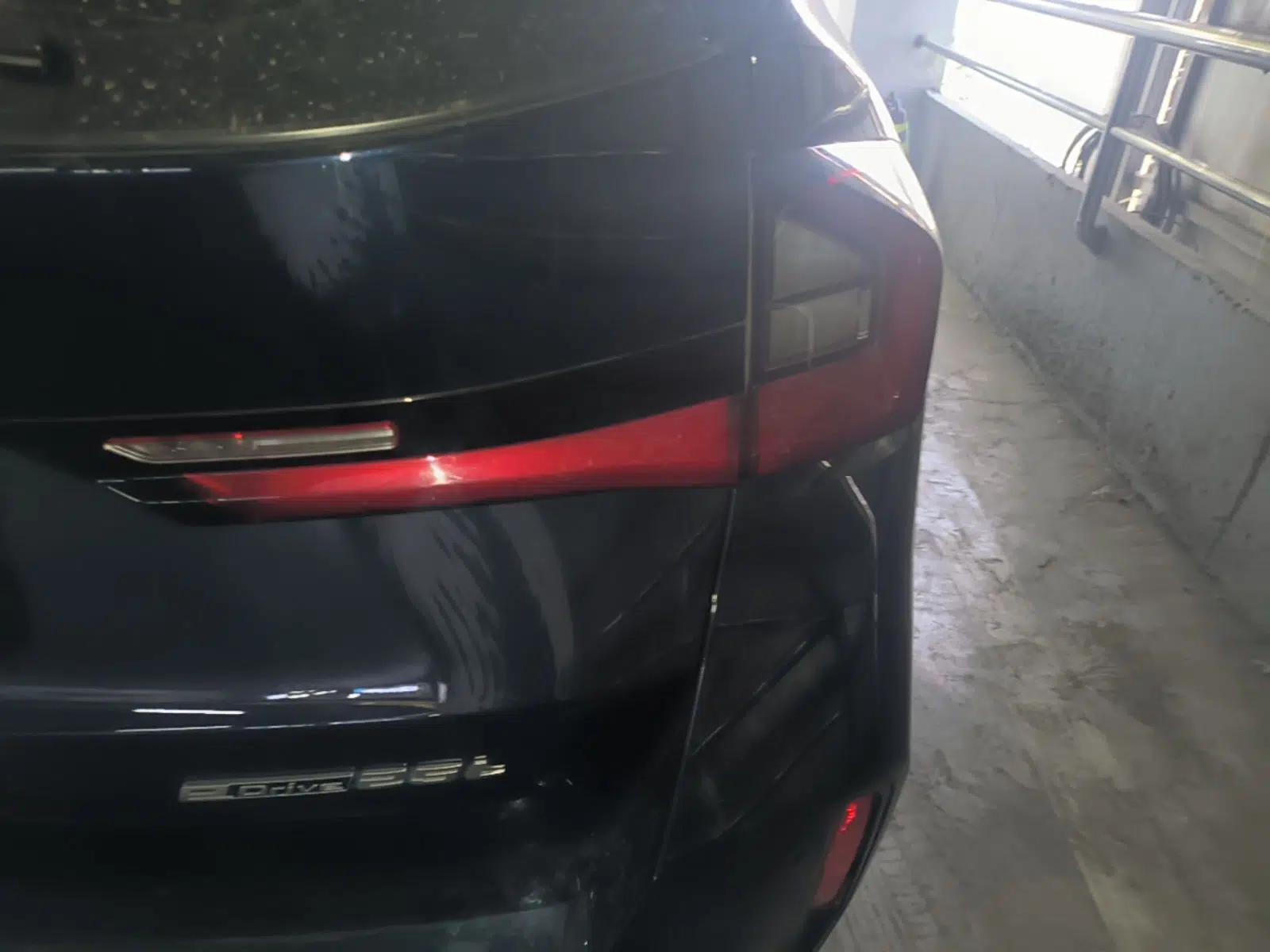 BMW iX1 2023 eDrive25L M Sport Package — миниатюра 7
